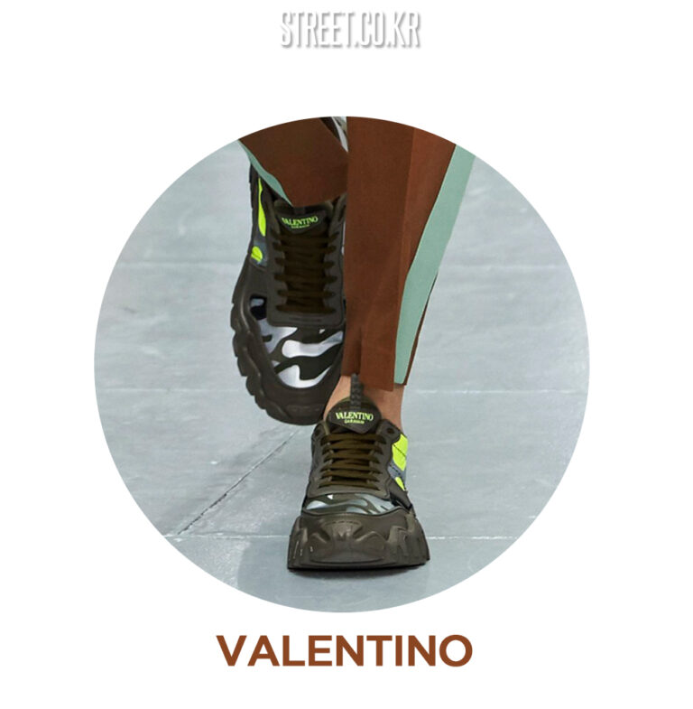 streetfoot_vol151_2020ss_shoes_trend_men_valentino