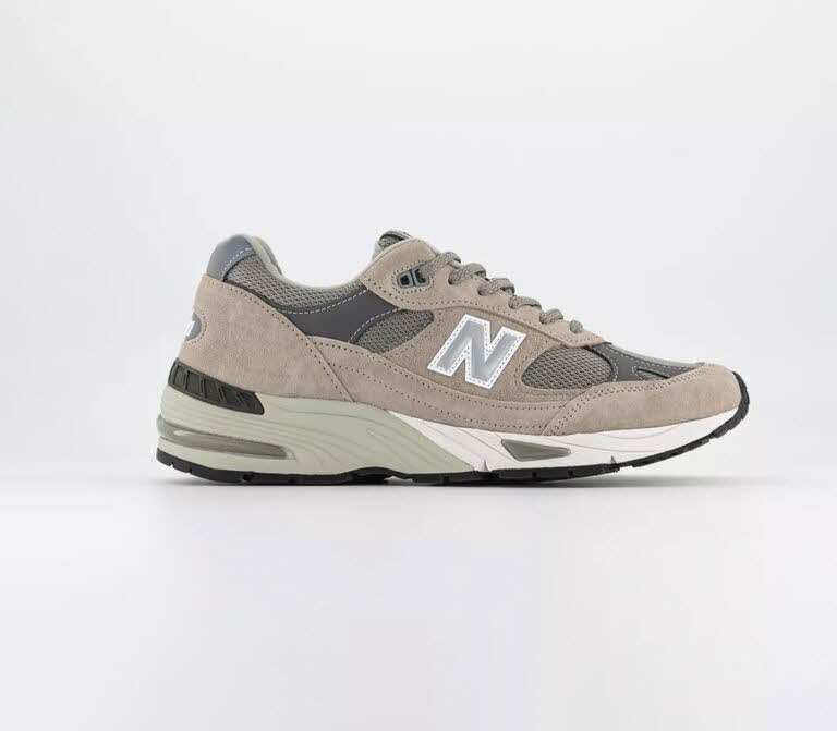 NEW BALANCE 991 MADE IN UK TRAINERS$232 -> $132