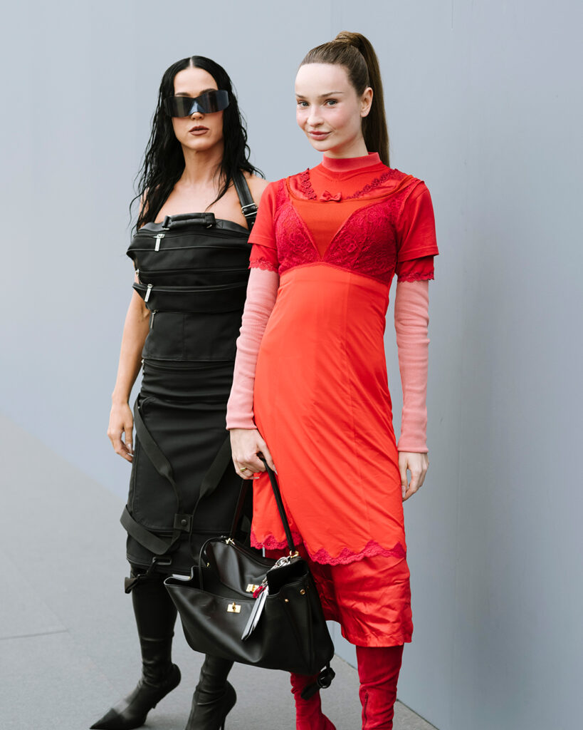 제목 없음-1_0026_Balenciaga Summer 25 - Getty Images - Katy Perry & Kim Petras