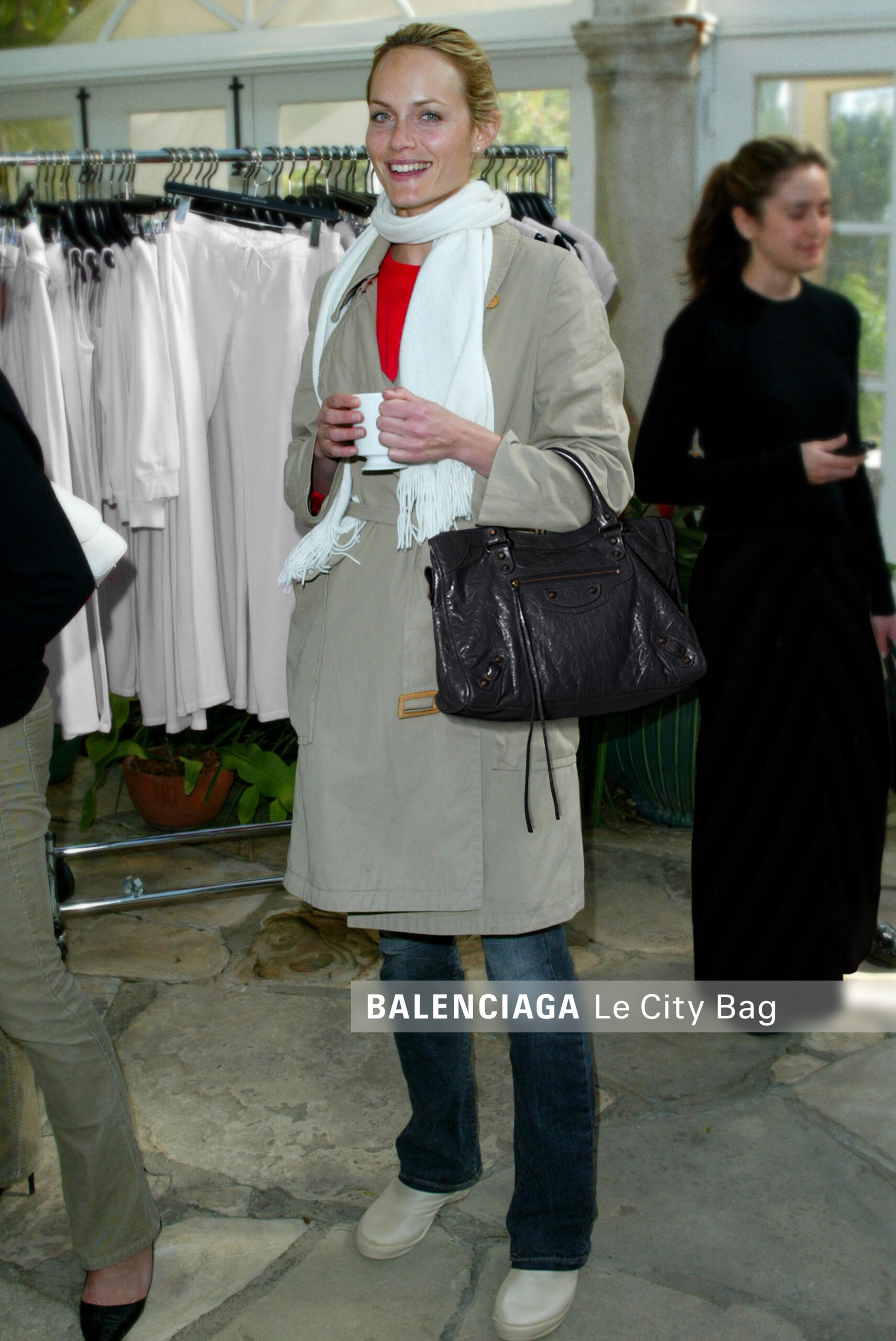 BALENCIAGA LE CITY PAPARAZZI_AMBER VALLETTA